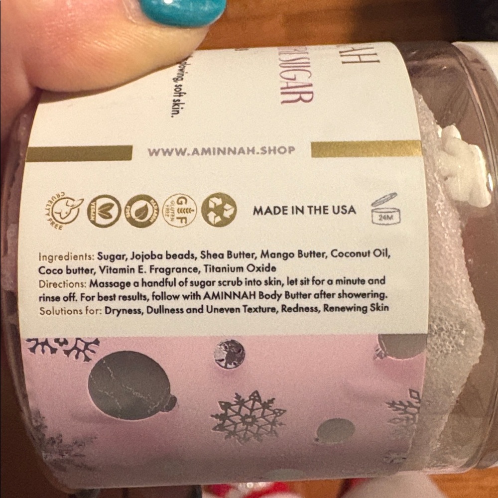 Aminnah Cashmere Sugar Pink Sugar Scrub — Exfoliating Bath & Body - Picture 2 of 3